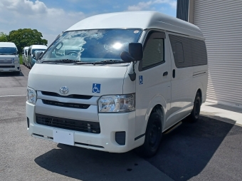 ハイエース 福祉車両 リアリフトBタイプ