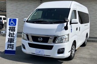 キャラバン　福祉車両　リフト車イス1名仕様　(8265)